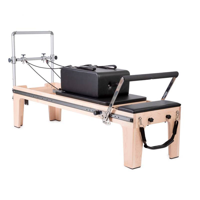 Elina Pilates Physio Reformer Master Instructor - Topture