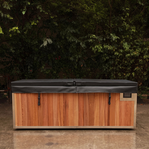 Finnmark SoulCold plunge tub with its insulated marine-grade cover closed