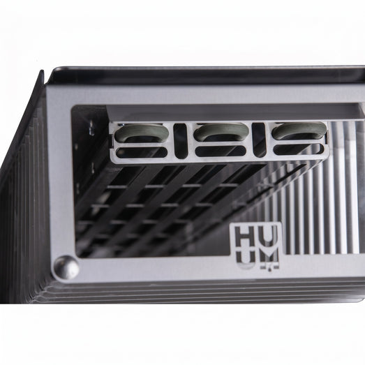 HUUM CLIFF Mini 3.5kW heater interior detail of the cage and heating slot