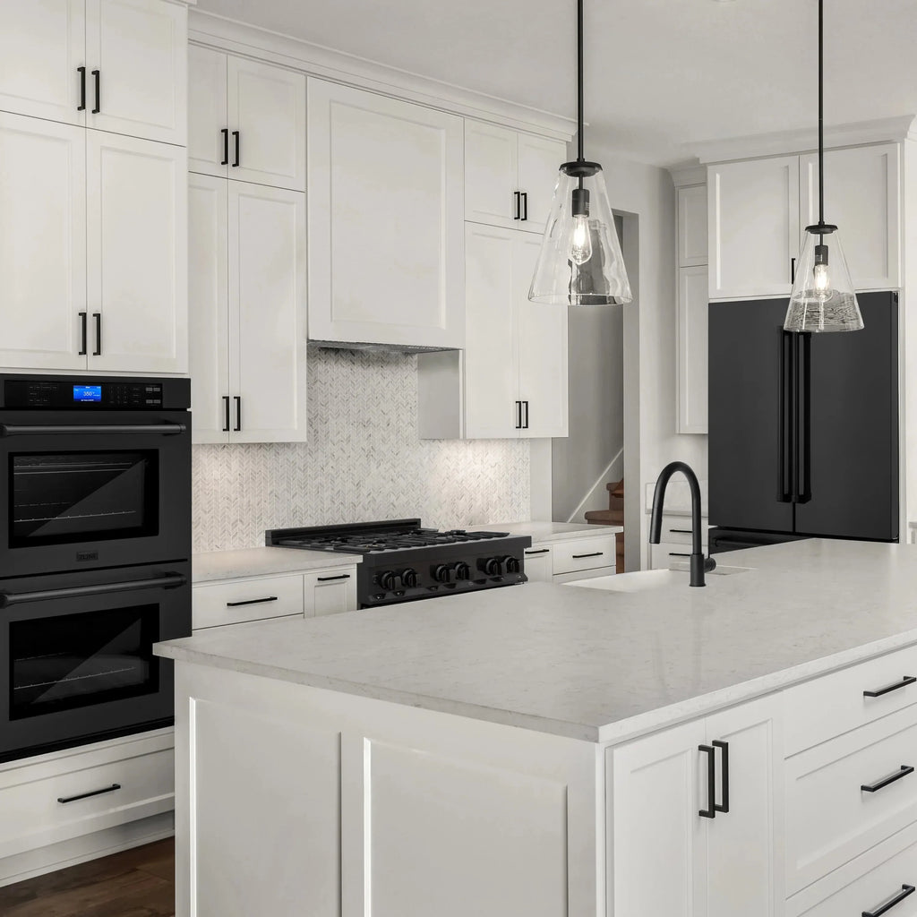 ZLINE 36'' French Door Refrigerator in Black Stainless Steel - Topture